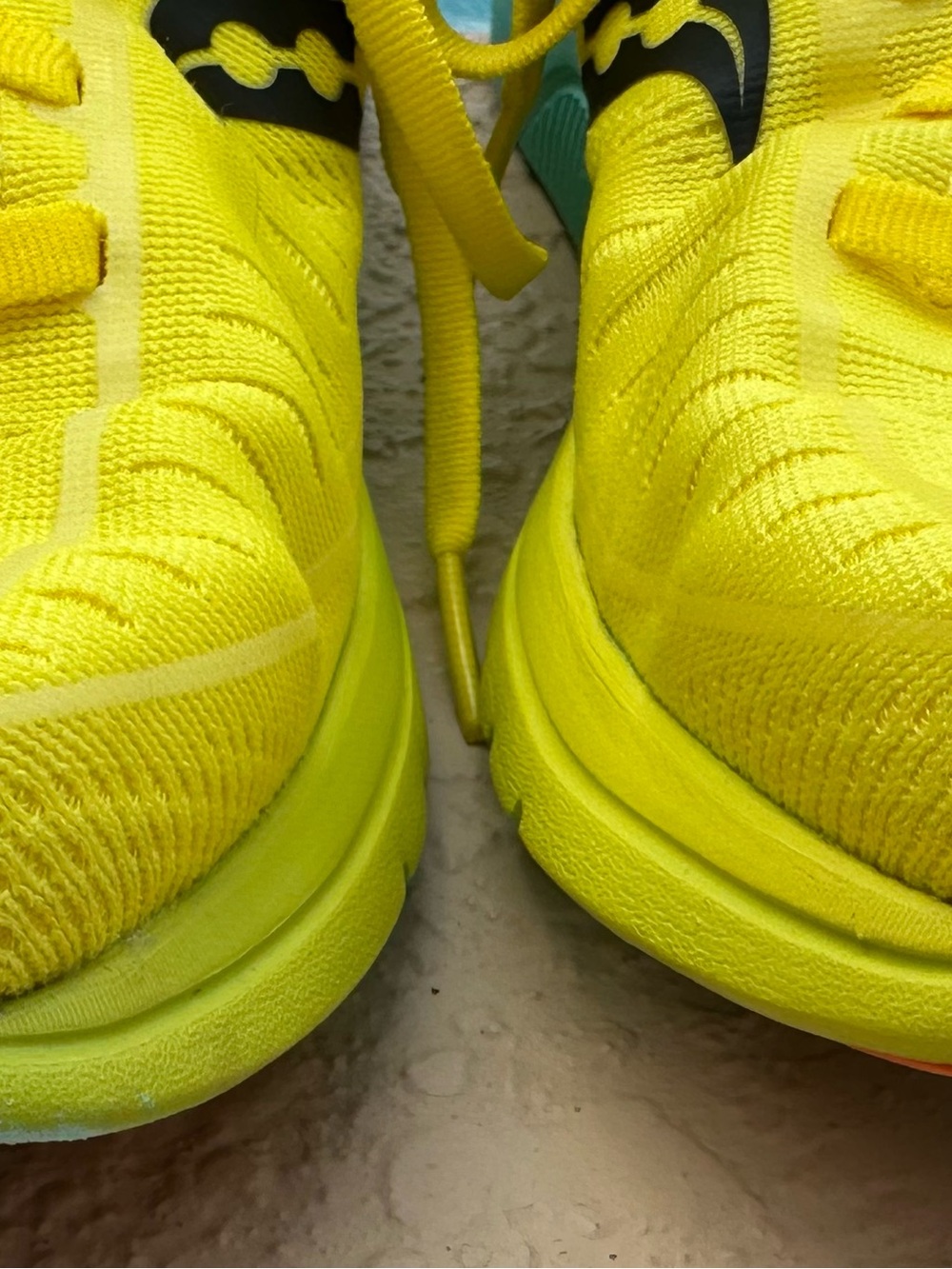 Saucony Kinvara 10 Neon Yellow NYC Marathon Edition Running Shoes Size 9.5 VGC - Picture 7 of 14